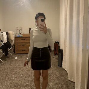 Aritzia Wilfred Free  black faux leather skirt